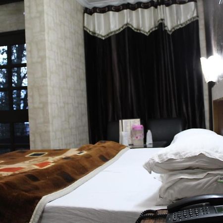 Hotel Topaz Dalhousie Extérieur photo
